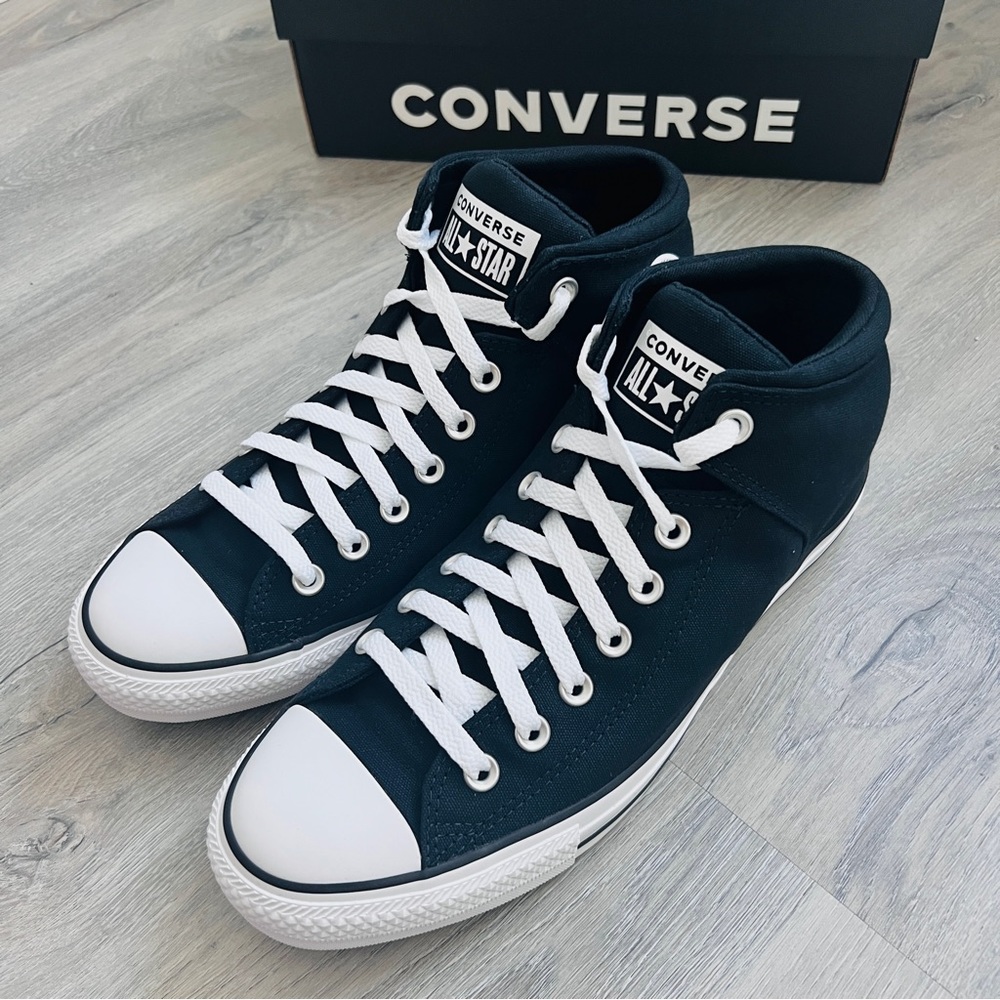 NWT Converse Chuck Taylor All Star Malden Street Men’s Shoes